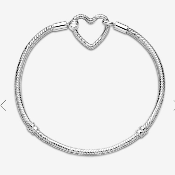 Pandora Moments Heart Closure Snake Chain Bracelet - Picture 6 of 11